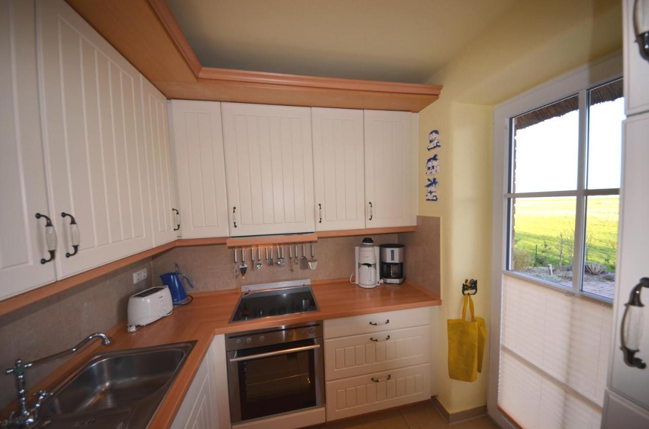 Ferienwohnung Reet Hausteile Sonnenkliff und Kamp Gager Exterior foto
