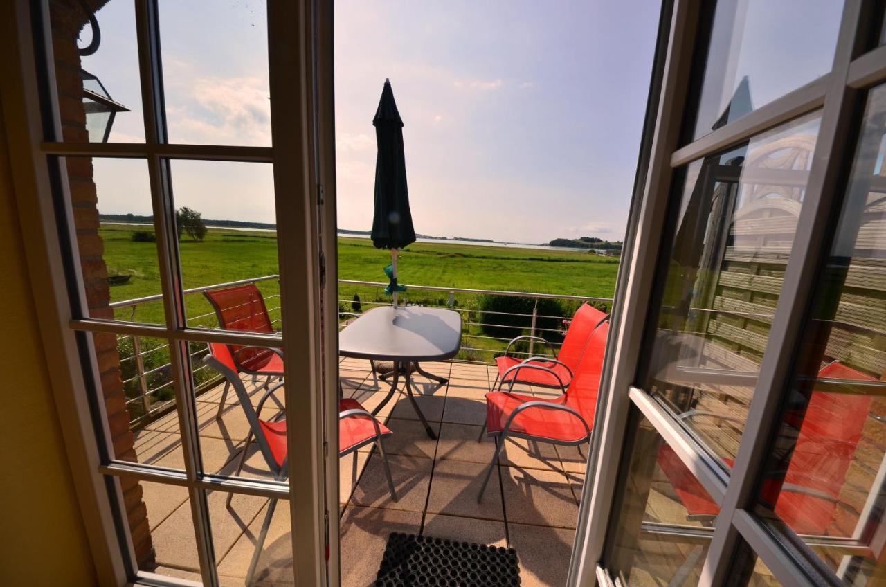 Ferienwohnung Reet Hausteile Sonnenkliff und Kamp Gager Exterior foto